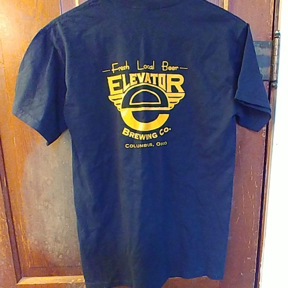 2/$20 Hudson Street Hooligans Elevator Brewing Columbus Crew Tee - Picture 3 of 5